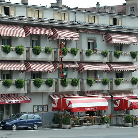 Hotel Valentino Perosa Argentina Bagian luar foto